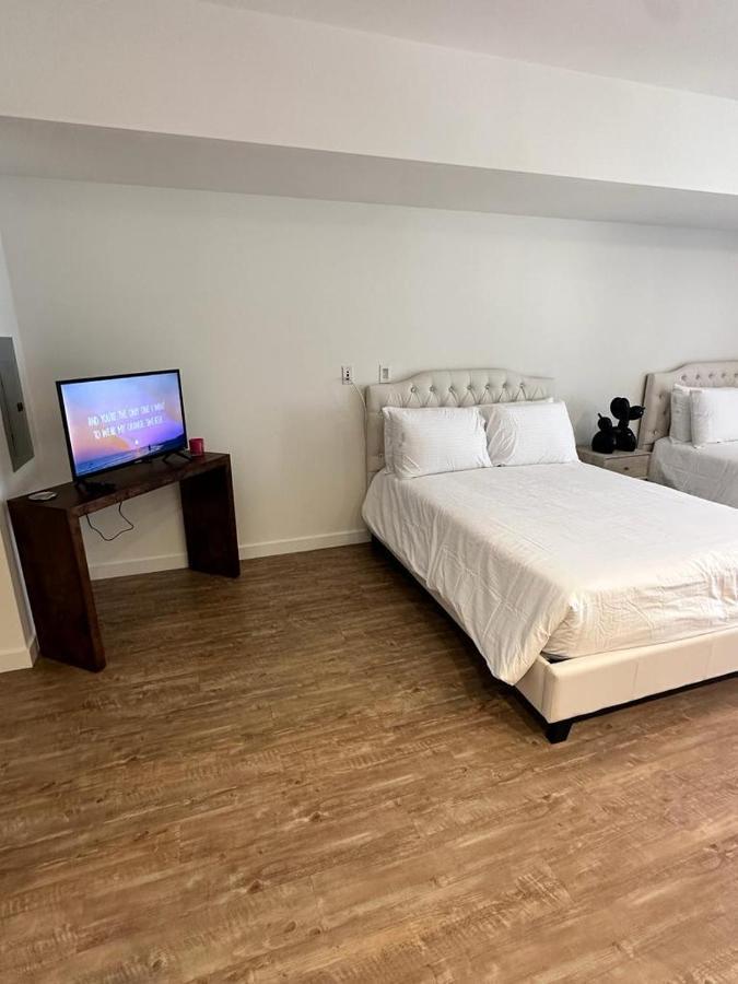 Studios Universal 10 Min Drive Free Parking And Wifi Los Angeles Bagian luar foto