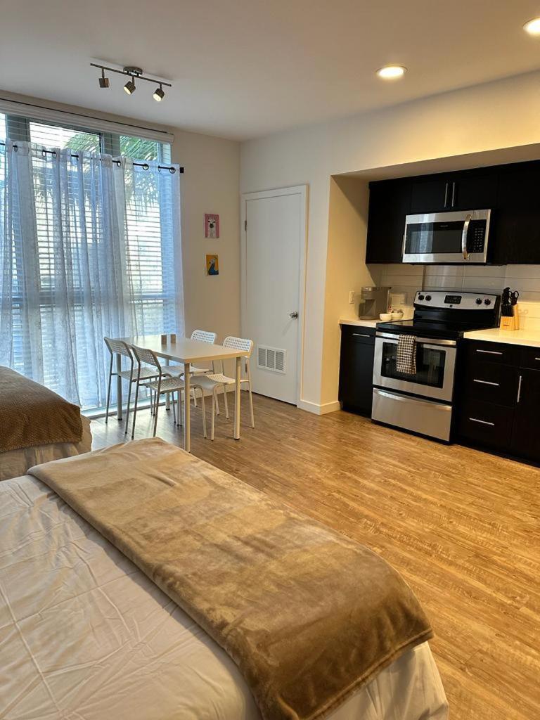 Studios Universal 10 Min Drive Free Parking And Wifi Los Angeles Bagian luar foto